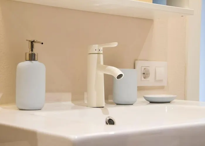 公寓 - Beachside - Free Parking - Limited Size Car *